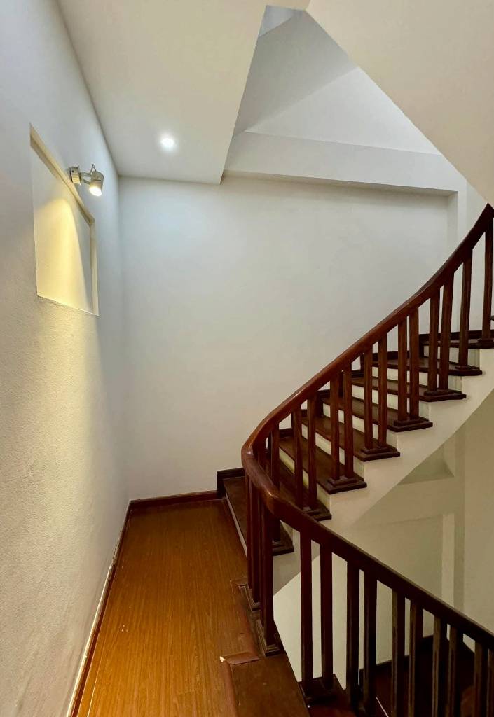 SIÊU PHẨM 5 TẦNG - LÔ GÓC VƯƠNG THỪA VŨ